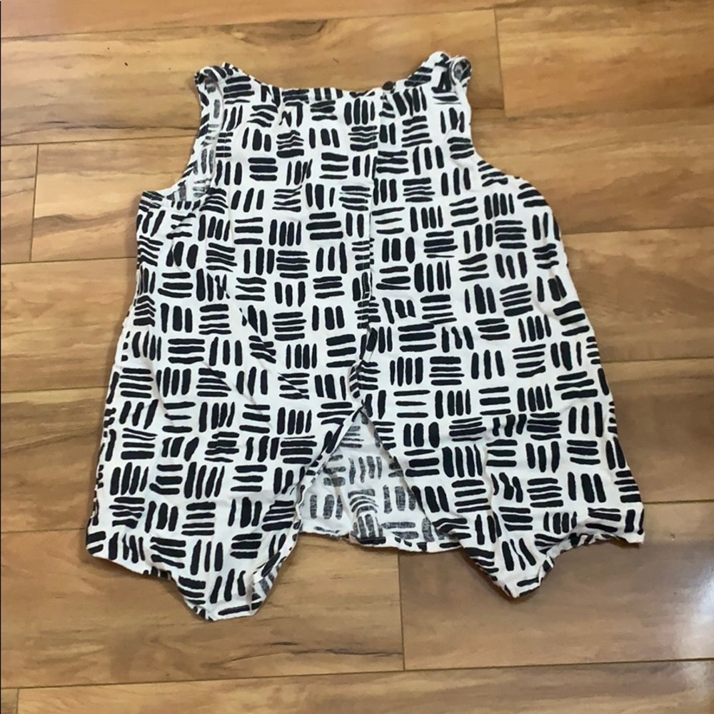 Stripe Patterned Tank - Picture 2 of 3